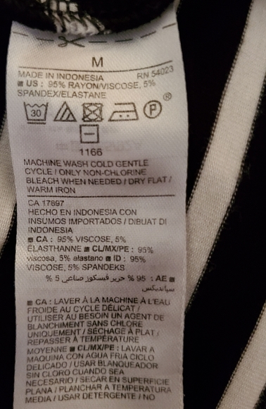 Old Navy Junior's Dress. EUC - Picture 3 of 5